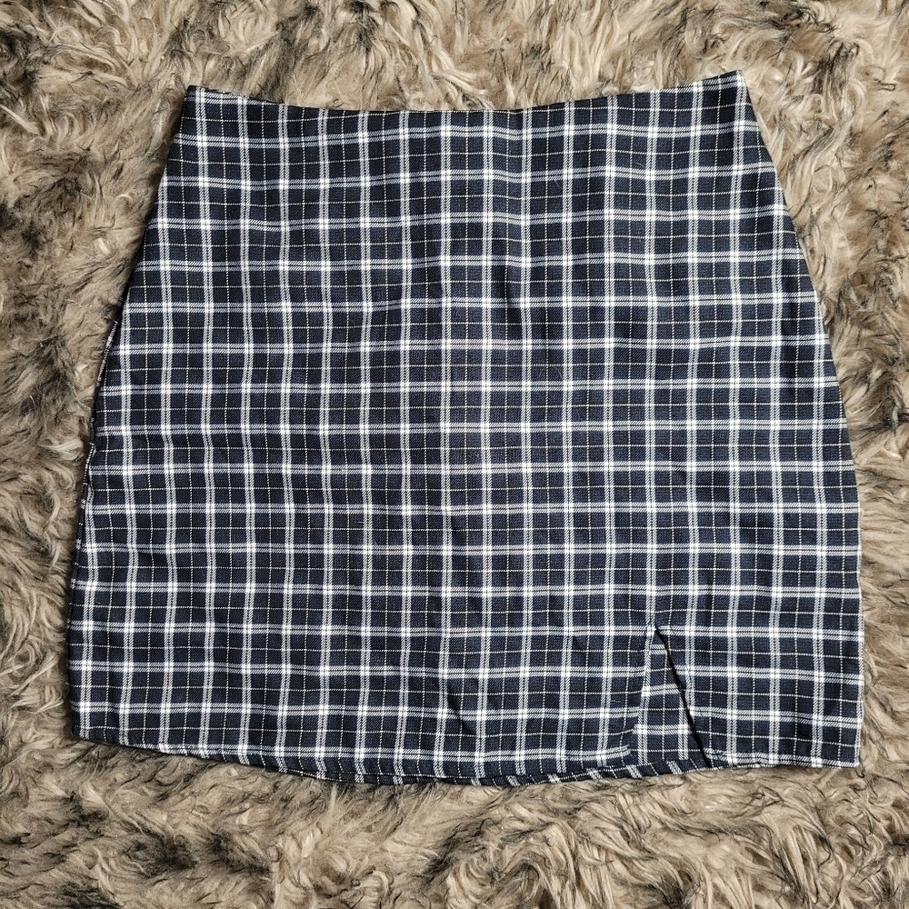 Cotton On Plaid Black Skirt size xs